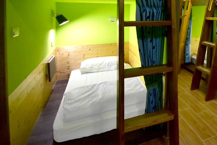 小琉球民宿背包房